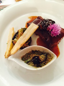 Au fumoir… Le veau caramélisé, champignons en gratin de foie gras  (2)